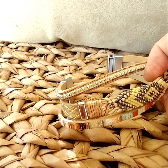 Bracelet Three strand Joined Magnet Navajo Bracelet NWOT - Picture 9 of 14